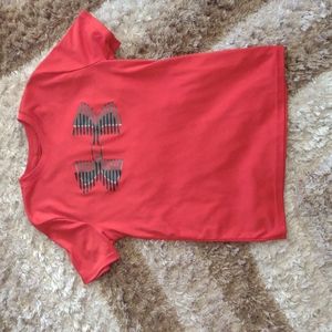 Under Armour t shirt boys M